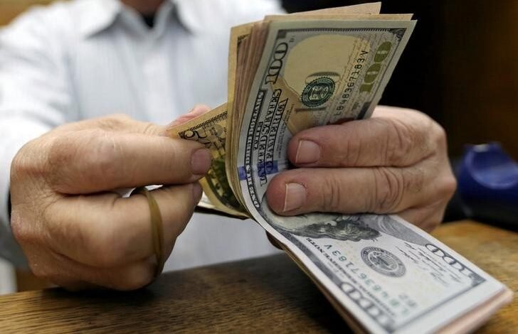 احتياطي-النقد-الأجنبي-لمصر-يرتفع-إلى-52.7-مليار-دولار-فبراير-الماضي